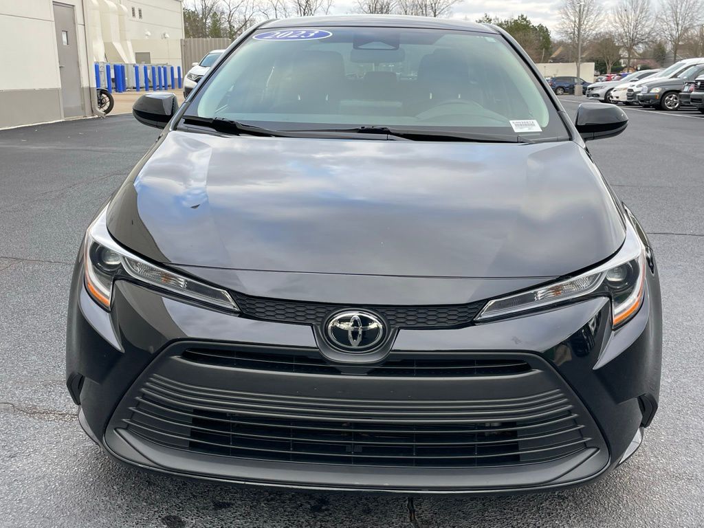 2023 Toyota Corolla LE 8