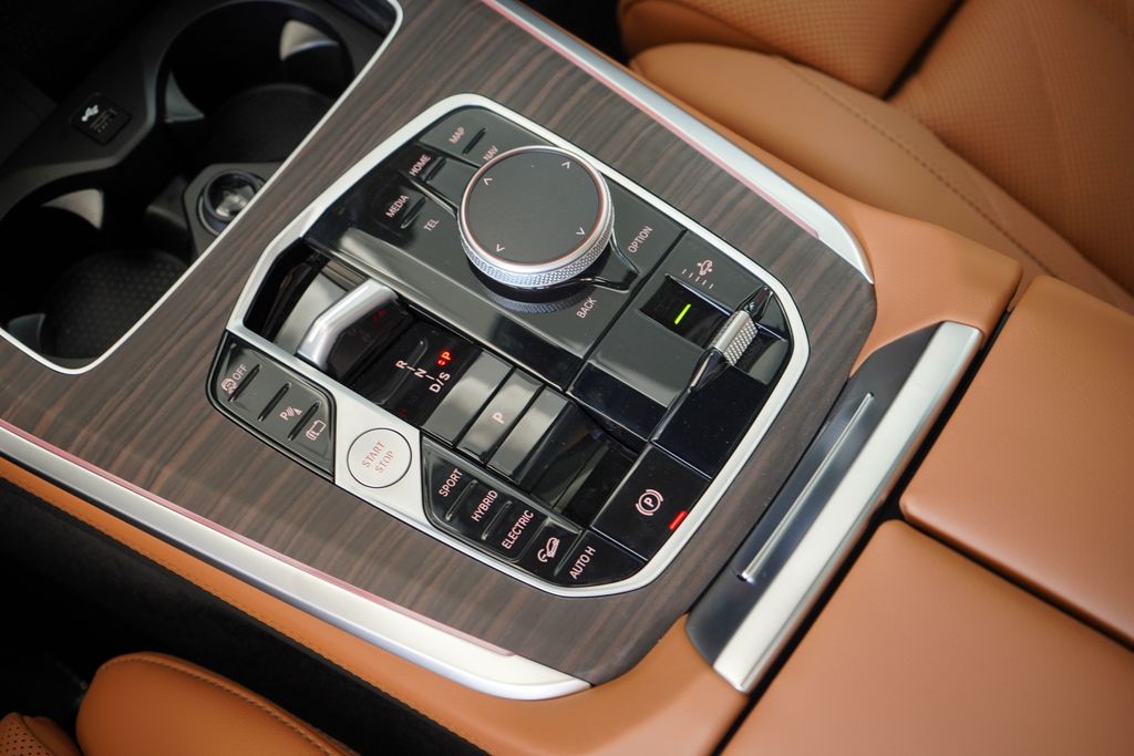 Thumbnail: 2026 BMW X5 - 20