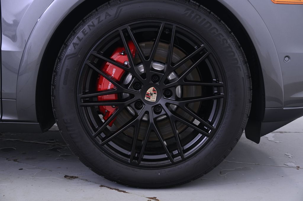 Thumbnail: 2026 Porsche Cayenne - 14