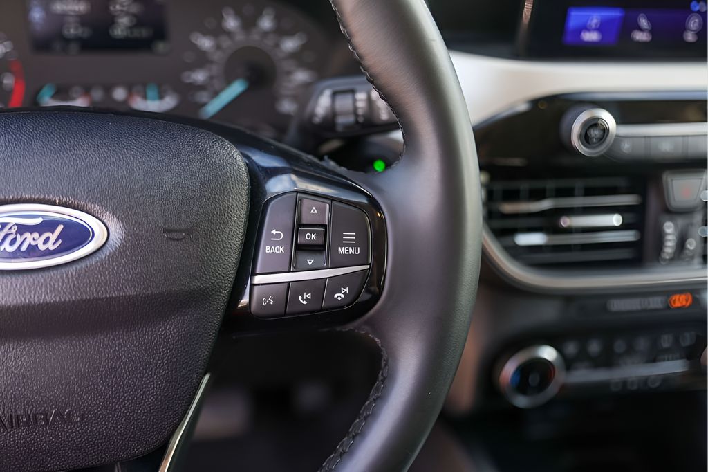 Used Car 2022 Ford Escape  Se For Sale Under $20,000 In Austin, Texas