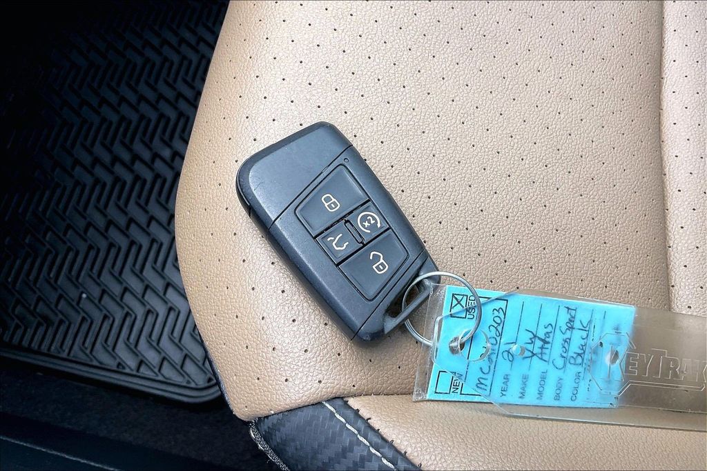 Used 2021 Volkswagen Atlas Cross Sport 2.0T SE w/Technology 4D Sport Utility