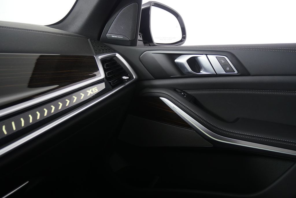 2024 BMW X5 sDrive40i 29