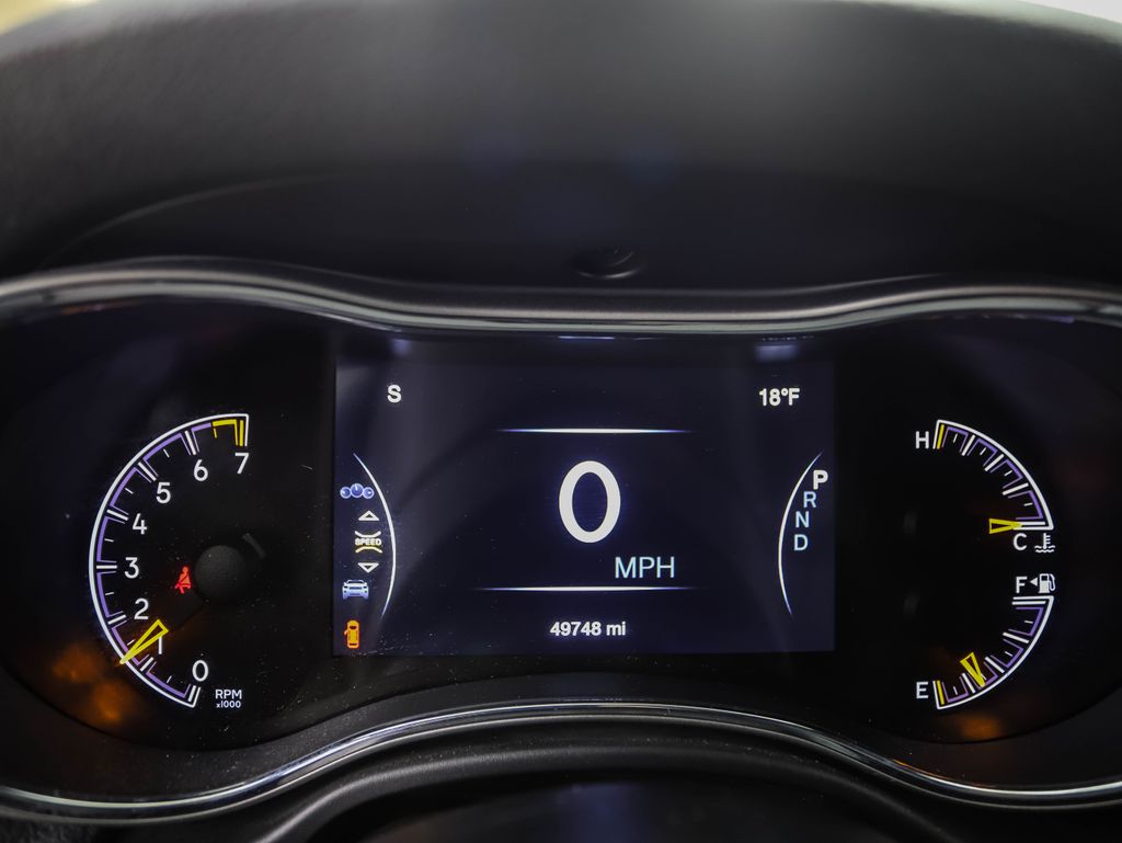 Thumbnail: 2020 Jeep Grand Cherokee - 14