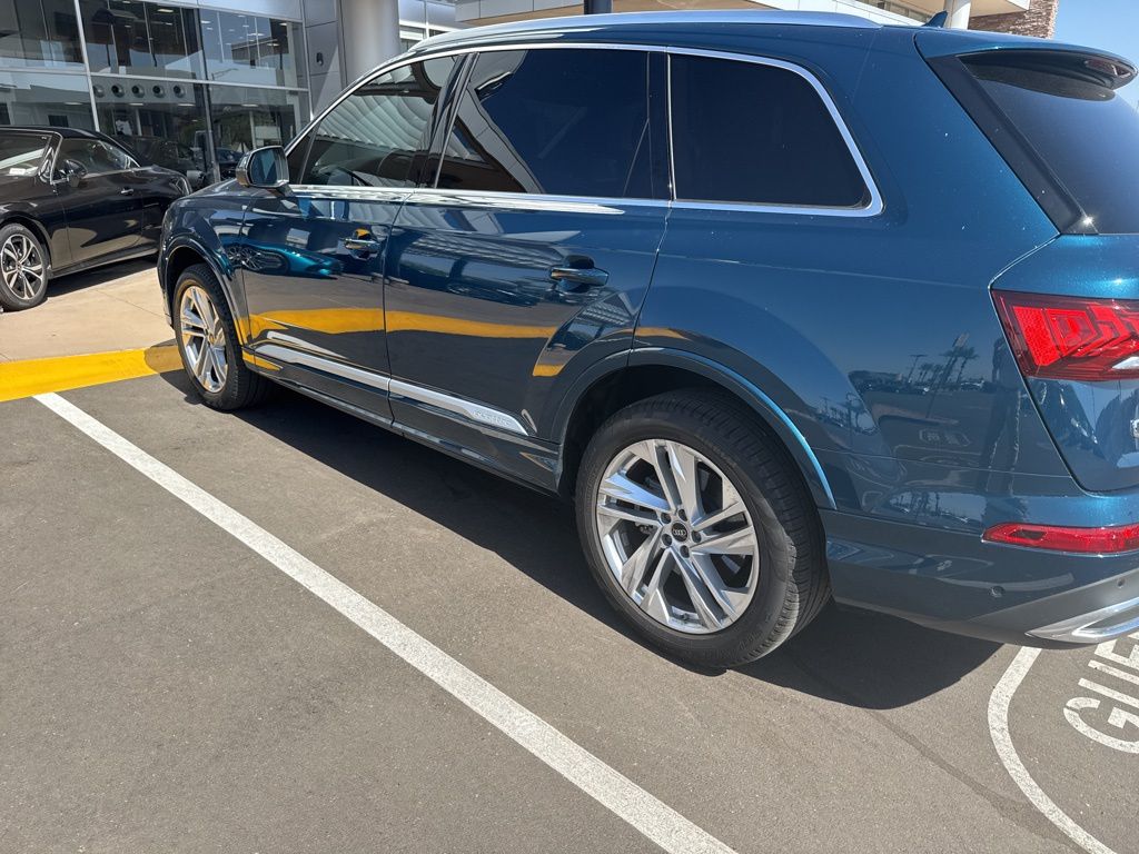 2022 Audi Q7 Premium Plus 5