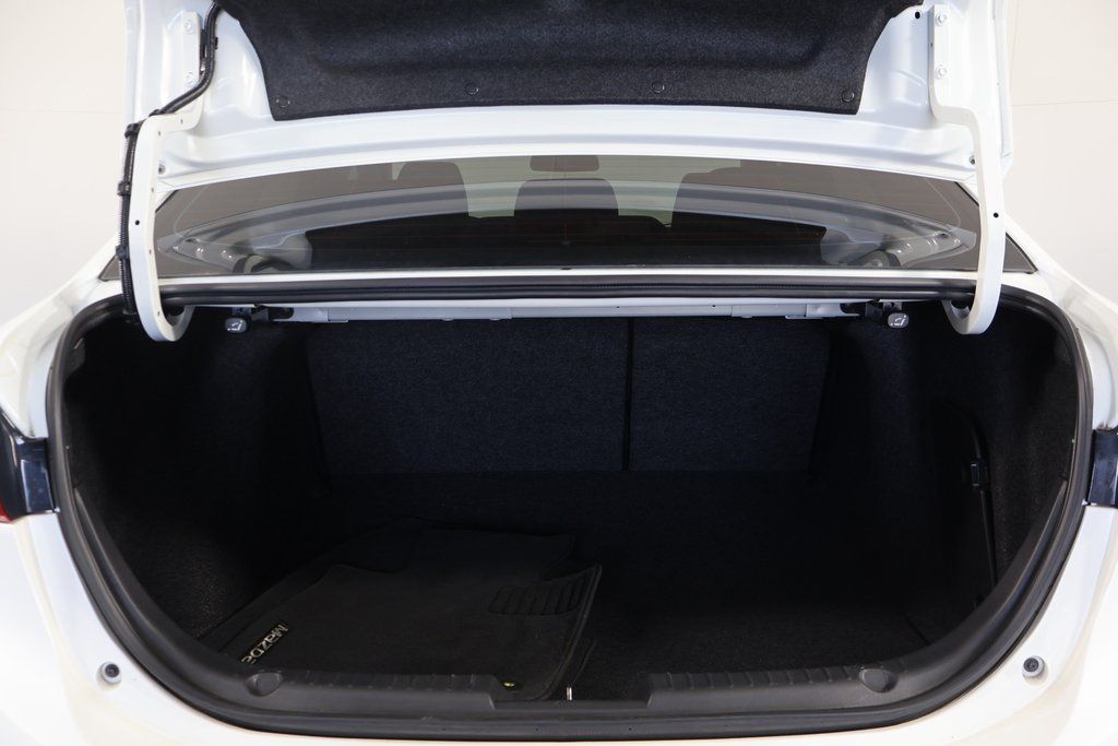 Thumbnail: 2016 Mazda Mazda3 - 14