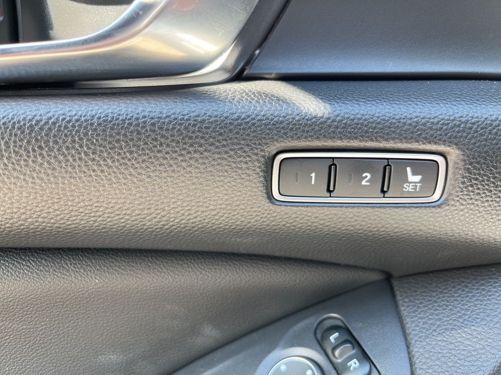 Thumbnail: 2020 Honda Accord - 12