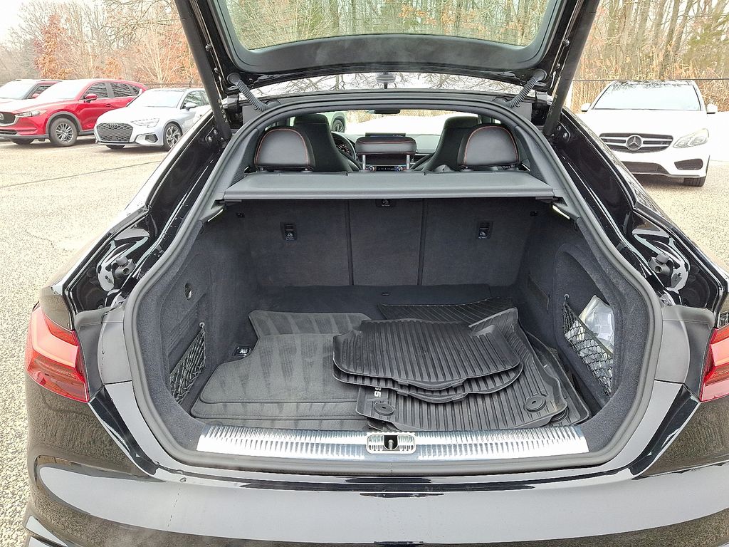 Thumbnail: 2024 Audi RS 5 - 31