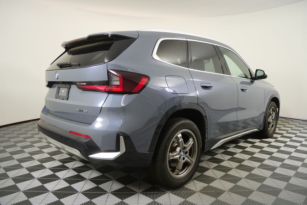 Thumbnail: 2023 BMW X1 - 3