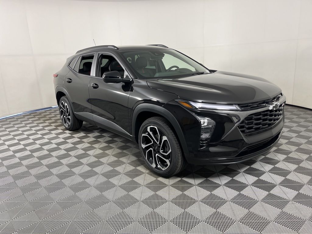 Thumbnail: 2025 Chevrolet Trax - 6