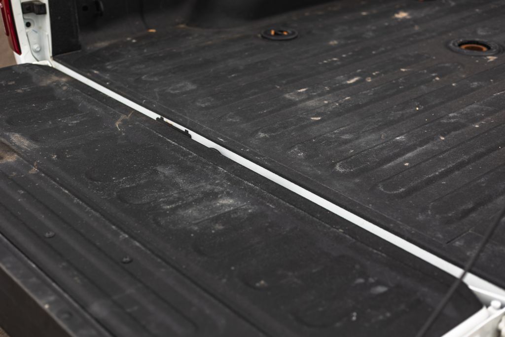2025 Ram 3500 Laramie thumbnail 11