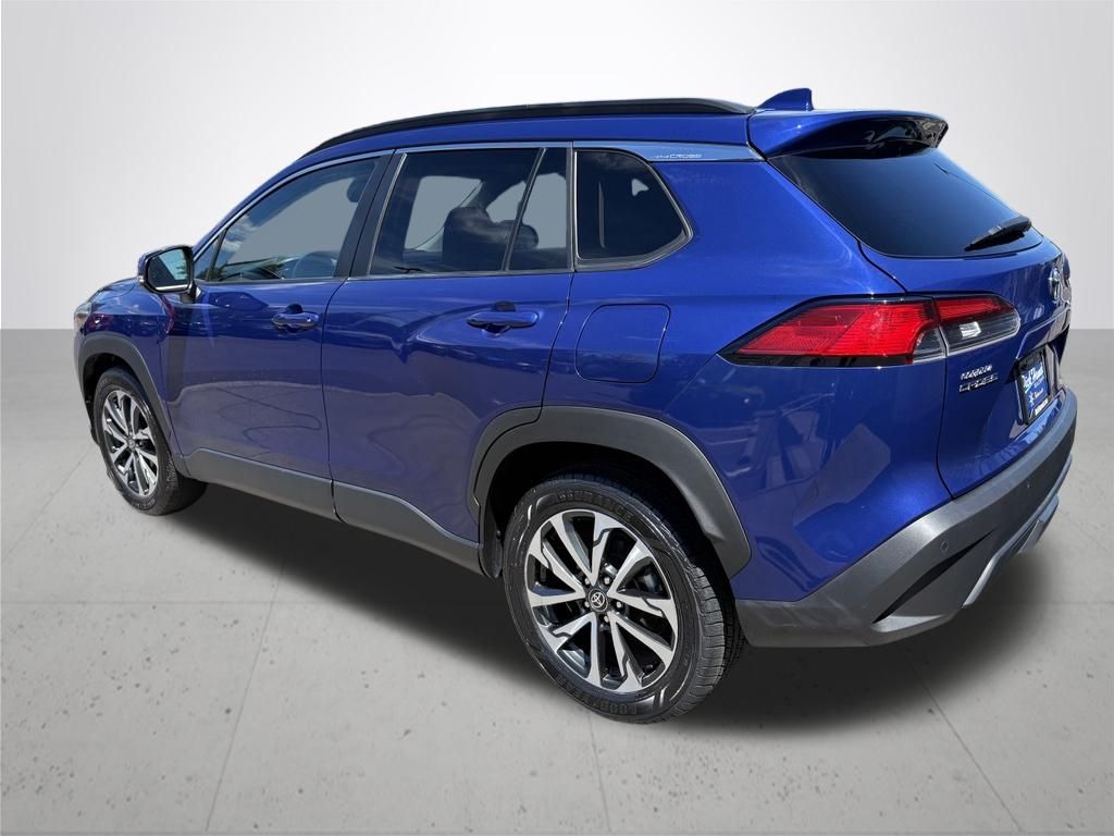 2024 Toyota Corolla Cross XLE