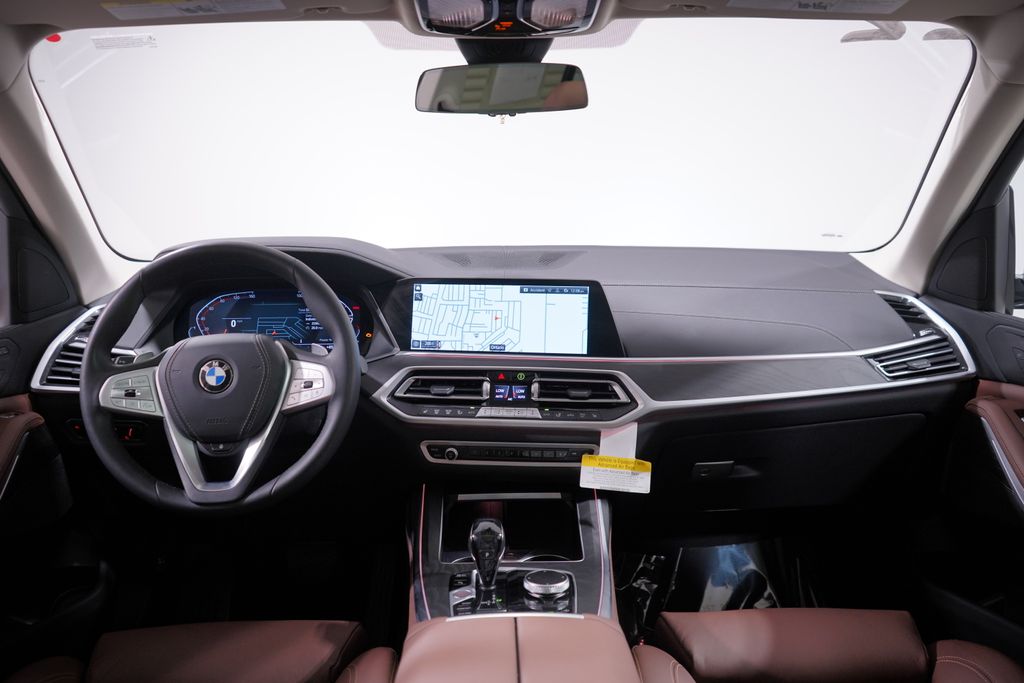 2022 BMW X7 xDrive40i 10