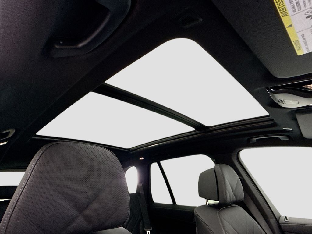 Thumbnail: 2026 BMW X5 - 18