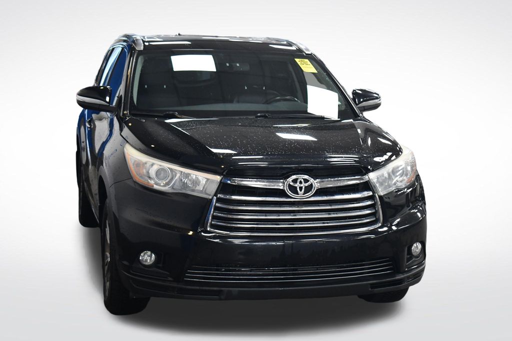 Thumbnail: 2015 Toyota Highlander - 3