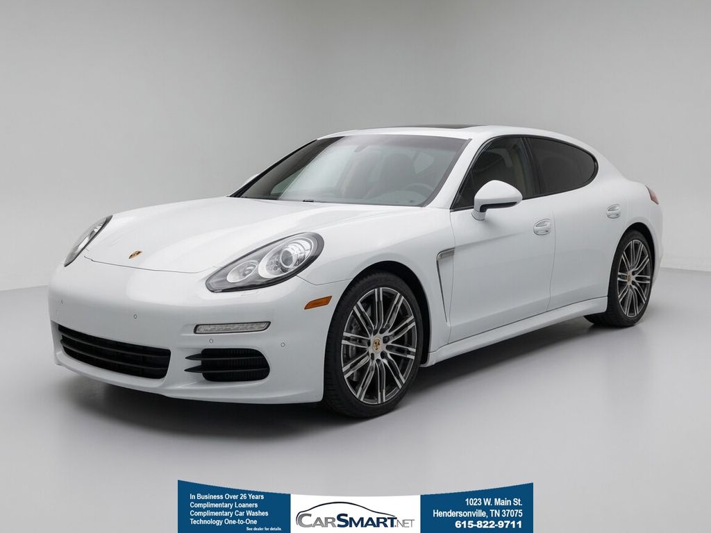 Carrara White Metallic 2016 Porsche Panamera 4 Sedan All-Wheel Drive 7-Speed Automatic