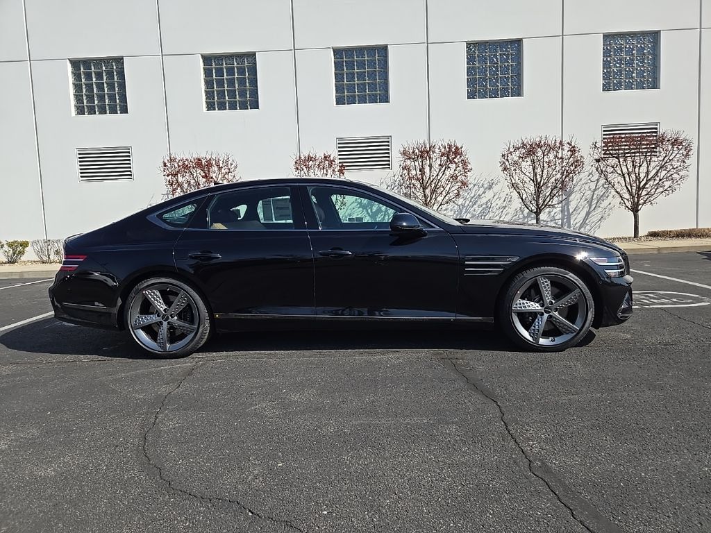 Thumbnail: 2025 Genesis G80 - 8