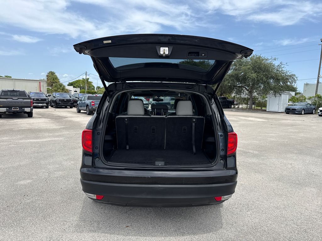 Used 2016  Honda EX-L image 28