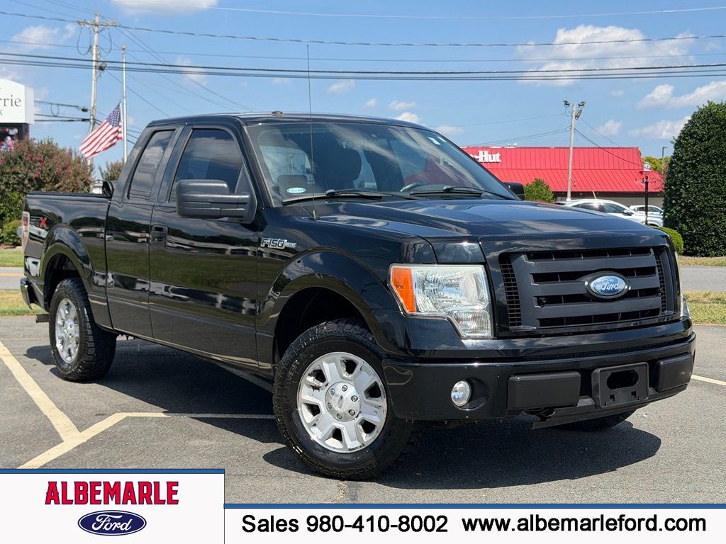 White Sand Clearcoat Tri-Coat 2009 Ford F-150 Pickup Truck 4X2 4-Speed Automatic Overdrive