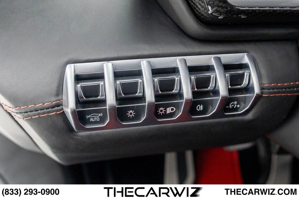2017 Lamborghini Aventador Base - Photo 58