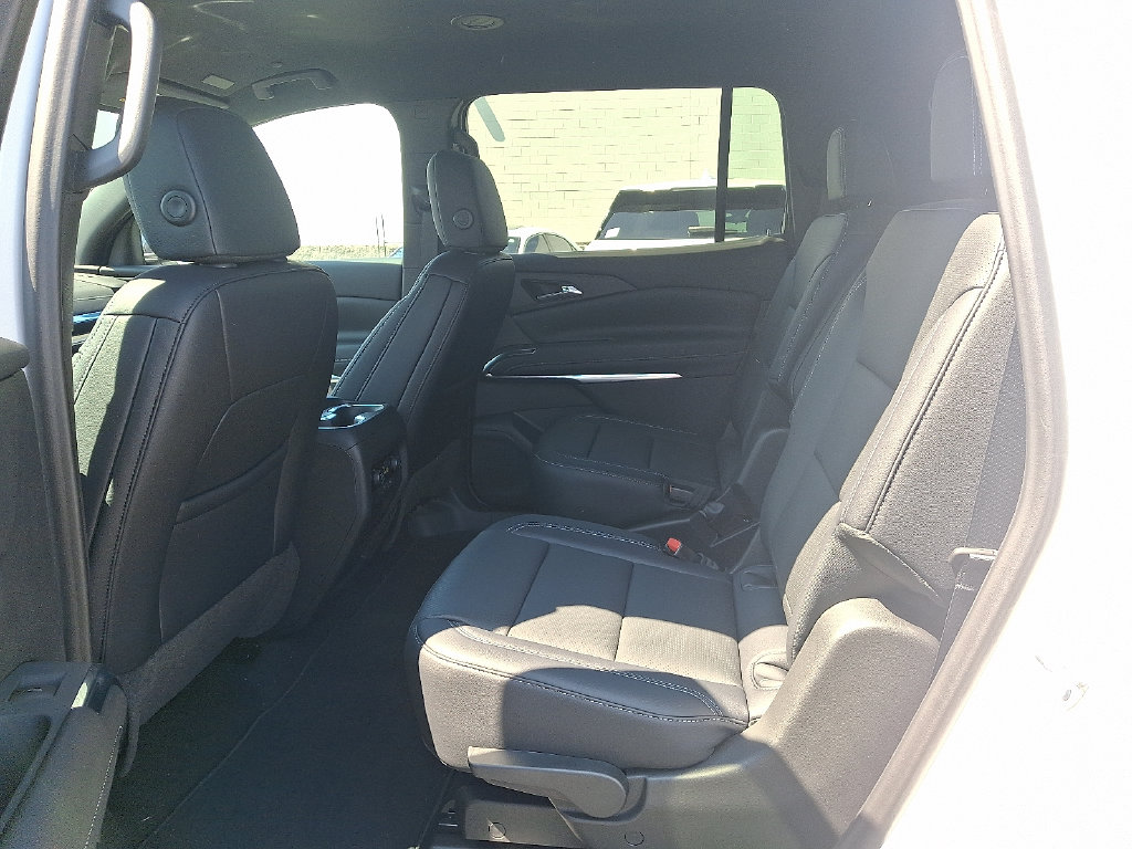 Thumbnail: 2026 Chevrolet Traverse - 5