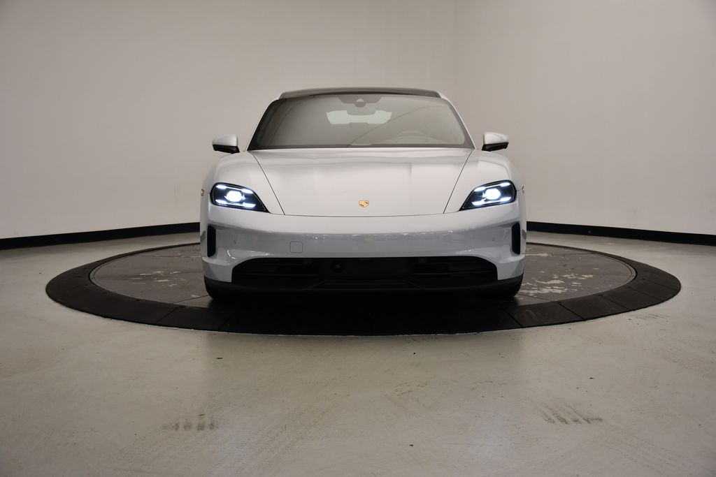 Thumbnail: 2025 Porsche Taycan - 8