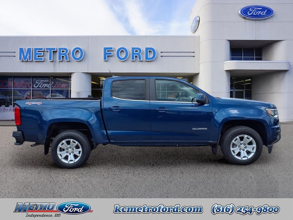 Used 2020 Chevrolet Colorado LT with VIN 1GCGTCEN2L1144479 for sale in Kansas City