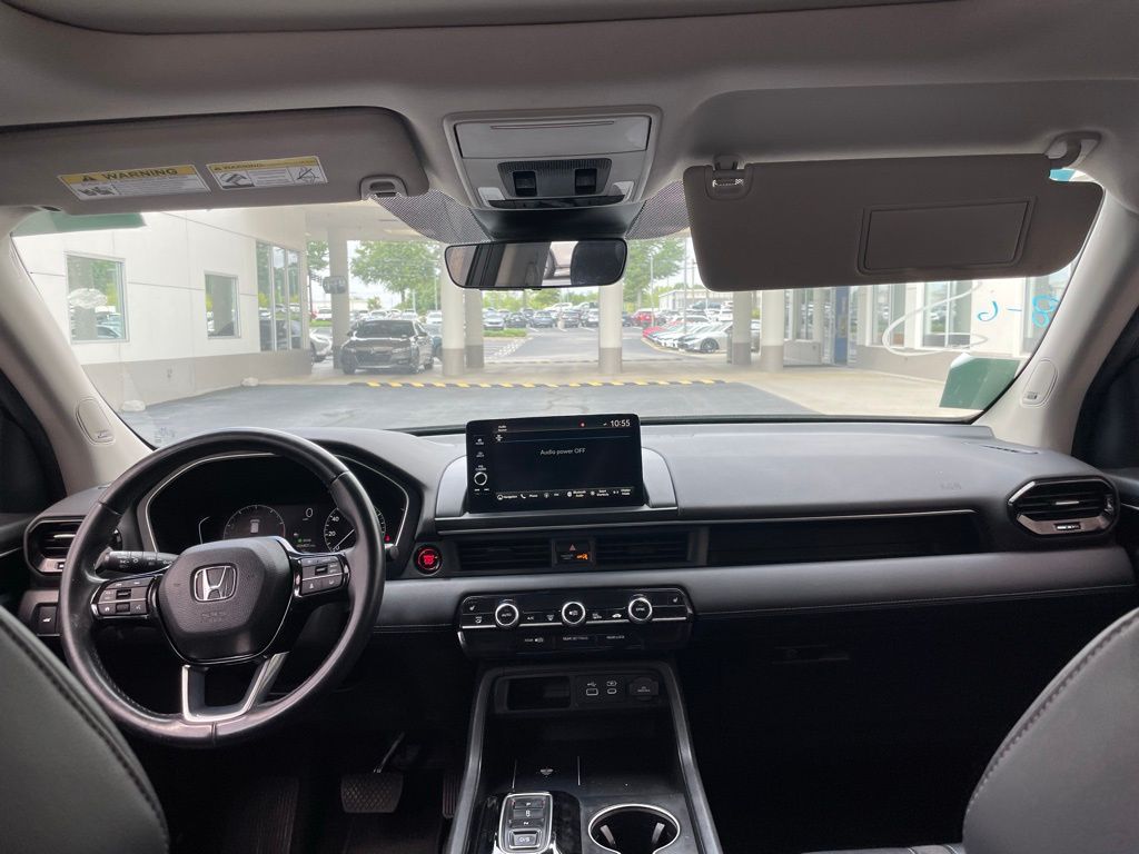 Thumbnail: 2023 Honda Pilot - 5