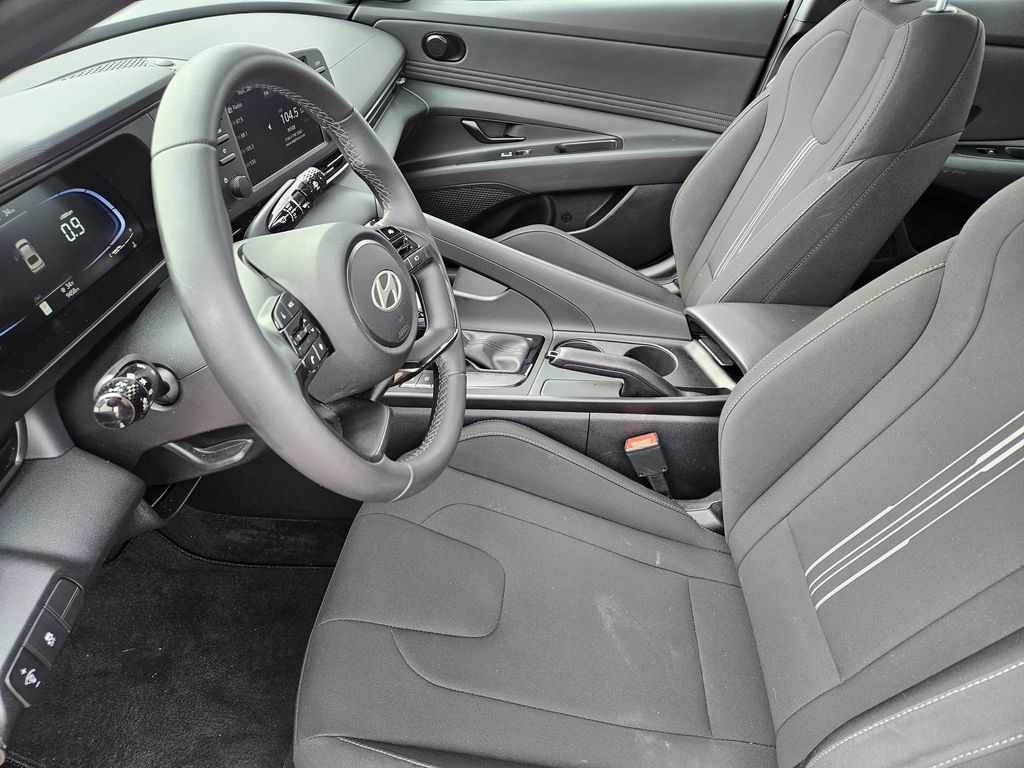 2025 Hyundai Elantra