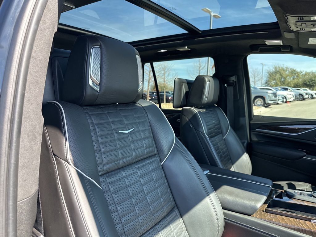 Used Car 2023 Cadillac Escalade  Sport Platinum For Sale Under $80,000 In Austin, Texas