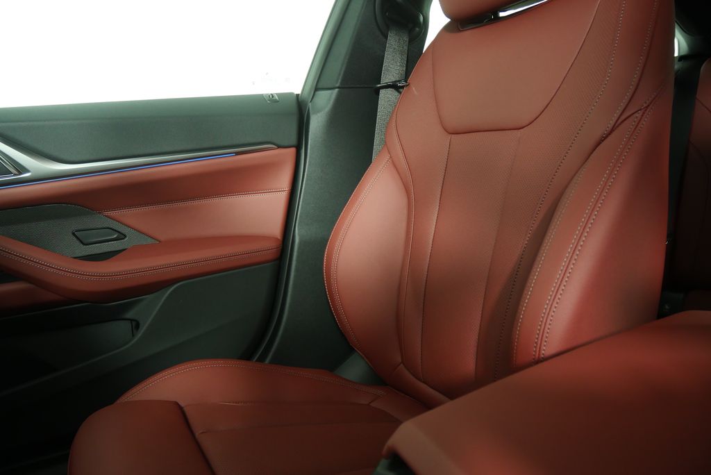 Thumbnail: 2026 BMW i4 - 23