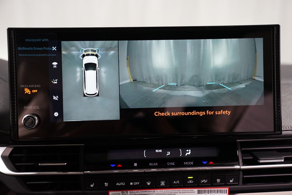 Thumbnail: 2026 Toyota Sienna - 20