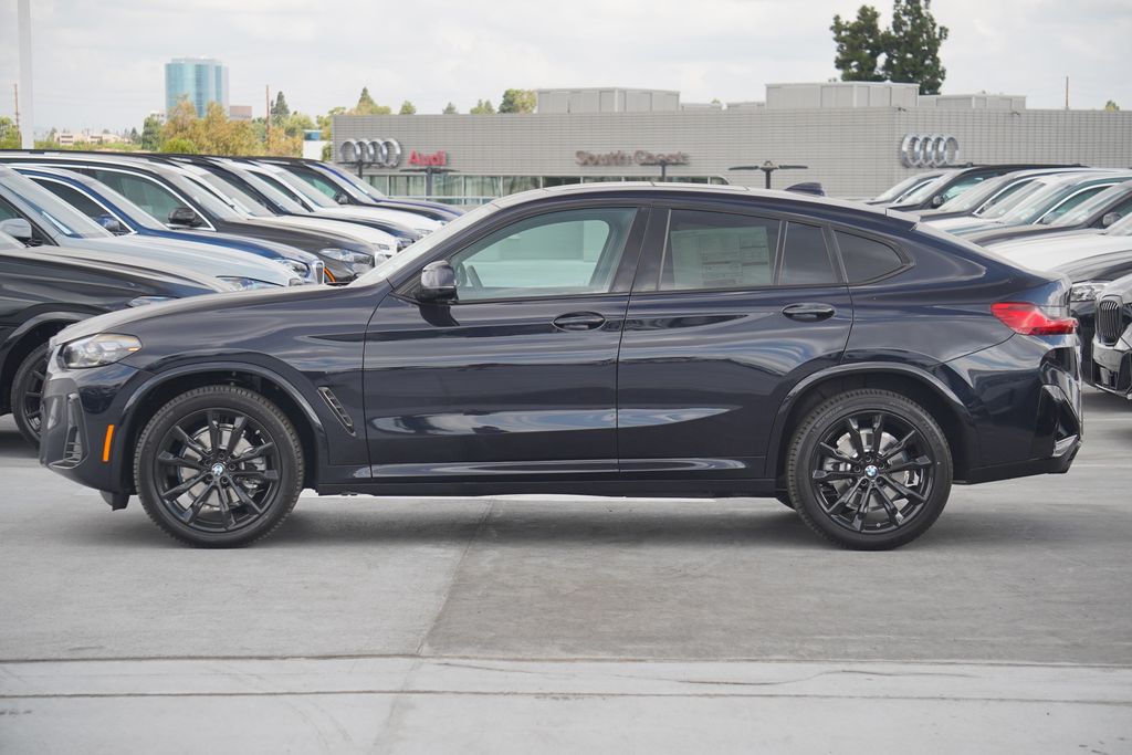 2025 BMW X4 xDrive30i 4