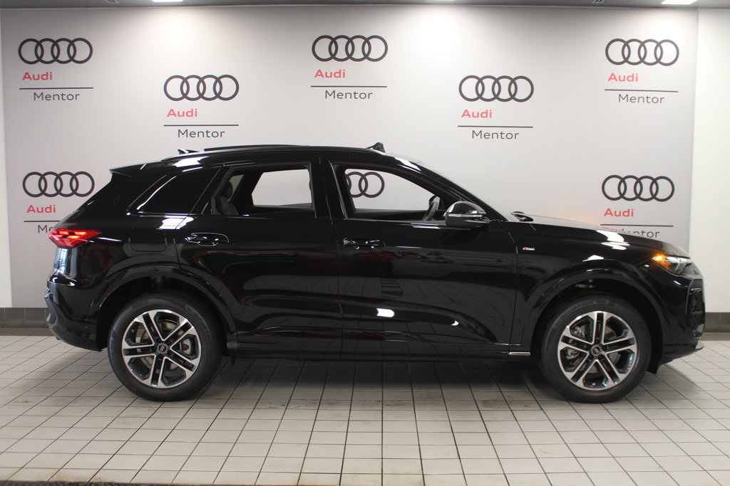 Thumbnail: 2026 Audi Q5 - 7
