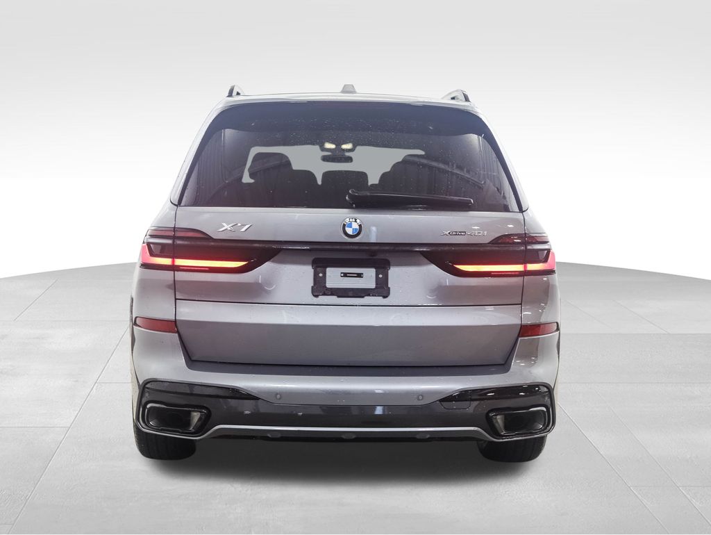 Thumbnail: 2025 BMW X7 - 4