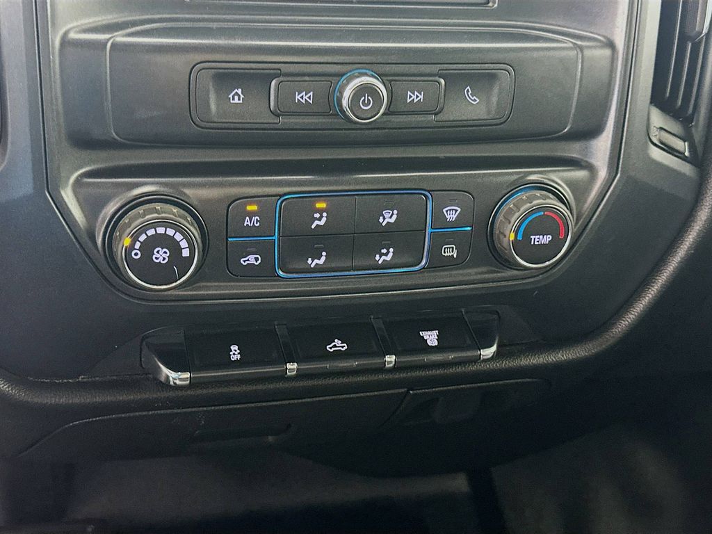 Thumbnail: 2016 Chevrolet Silverado 3500 - 15