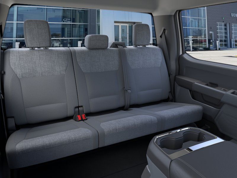 New 2026 Oxford White Ford XLT image 11