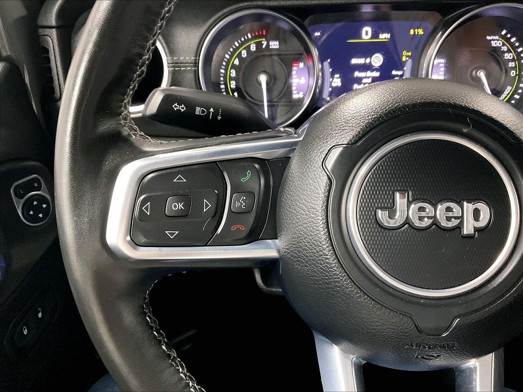 2023 Jeep Wrangler — photo 22