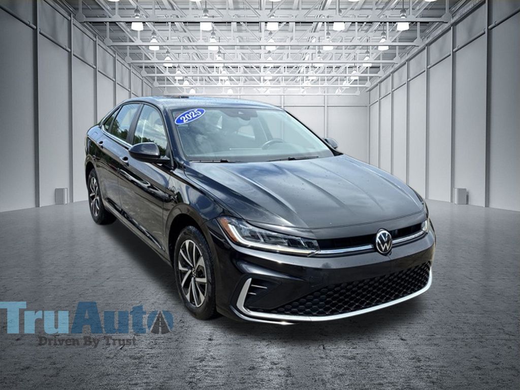 Silver 2025 Volkswagen Jetta Sedan Front-Wheel Drive 8-Speed Automatic