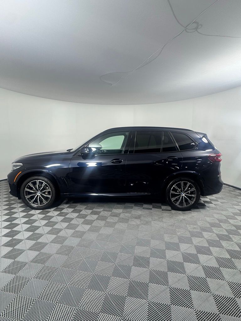 Thumbnail: 2023 BMW X5 - 8