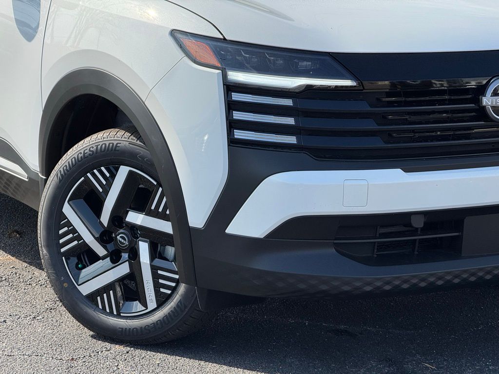 New 2026 Nissan Kicks SUV