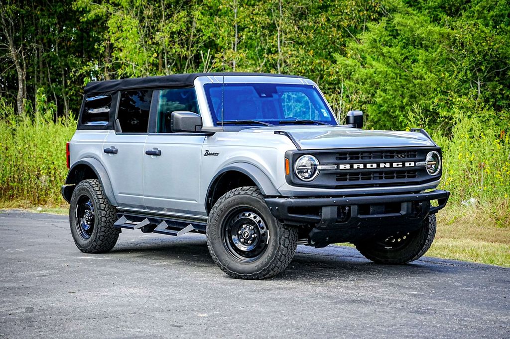 Used Car 2022 Ford Bronco  Black Diamond For Sale Under $40,000 In Taylor, Texas