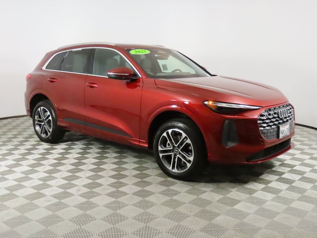 Thumbnail: 2025 Audi Q5 - 7