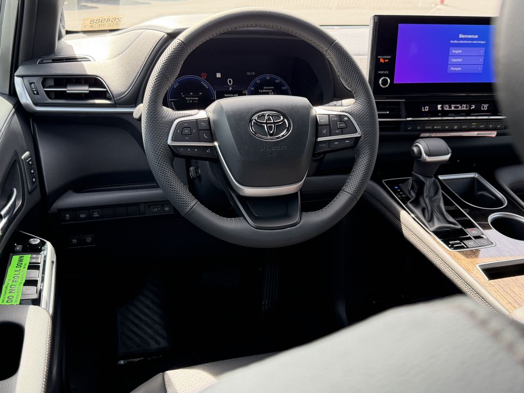 New 2026 Toyota Sienna Van