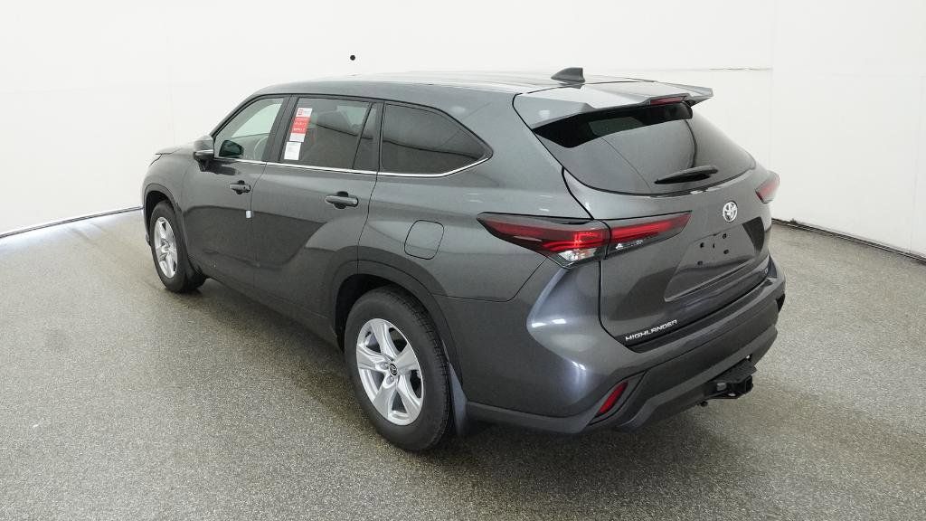 Thumbnail: 2025 Toyota Highlander - 28
