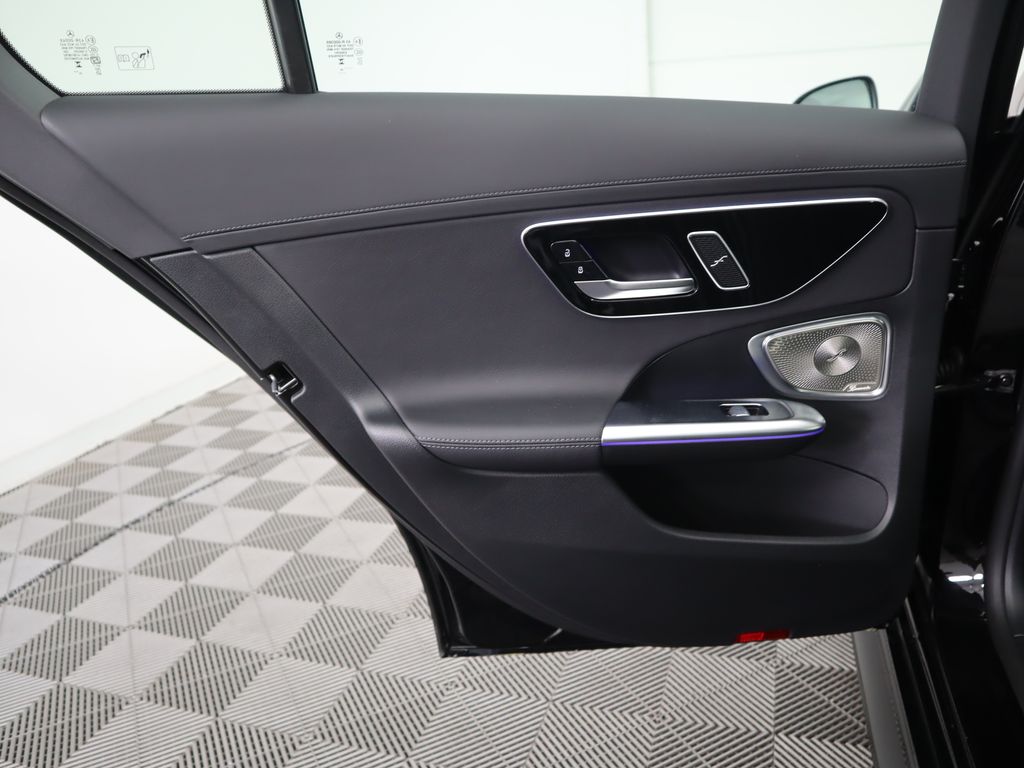 Thumbnail: 2025 Mercedes-Benz C-Class - 27