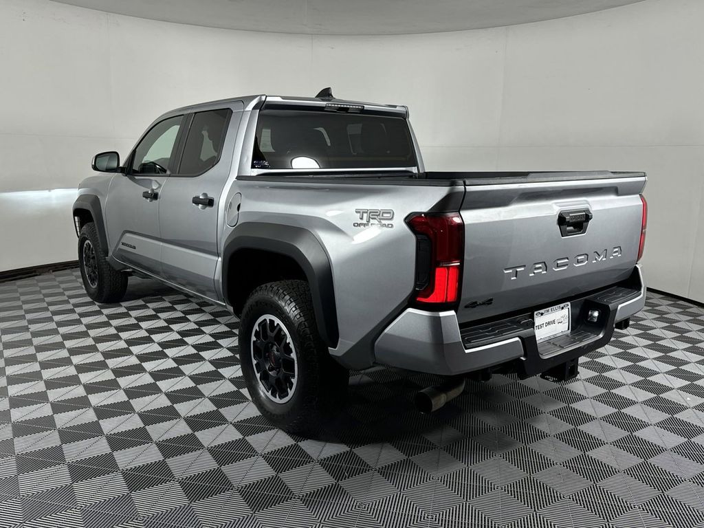 2024 Toyota Tacoma TRD Off-Road 5