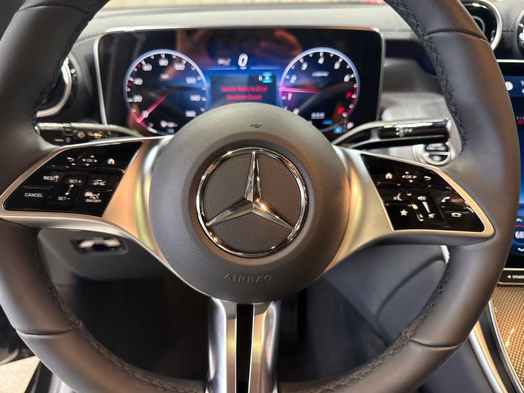 Thumbnail: 2027 Mercedes-Benz GLC - 31