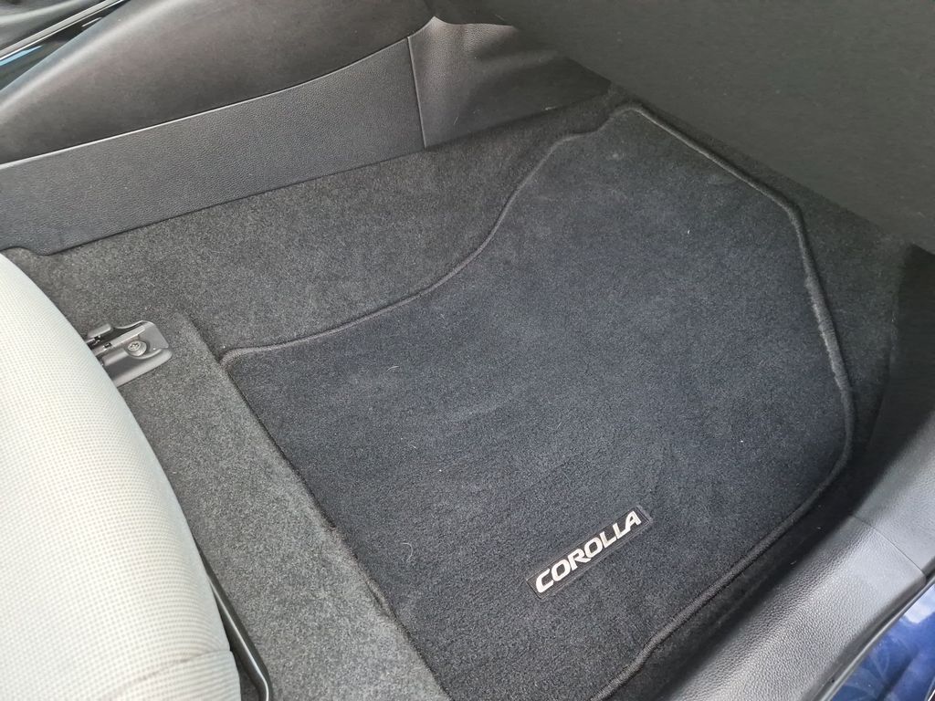 Used Car 2020 Toyota Corolla  Le For Sale Under $20,000 In Austin, Texas