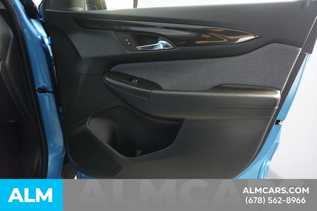 Used 2025 Blue Chevrolet LT image 42