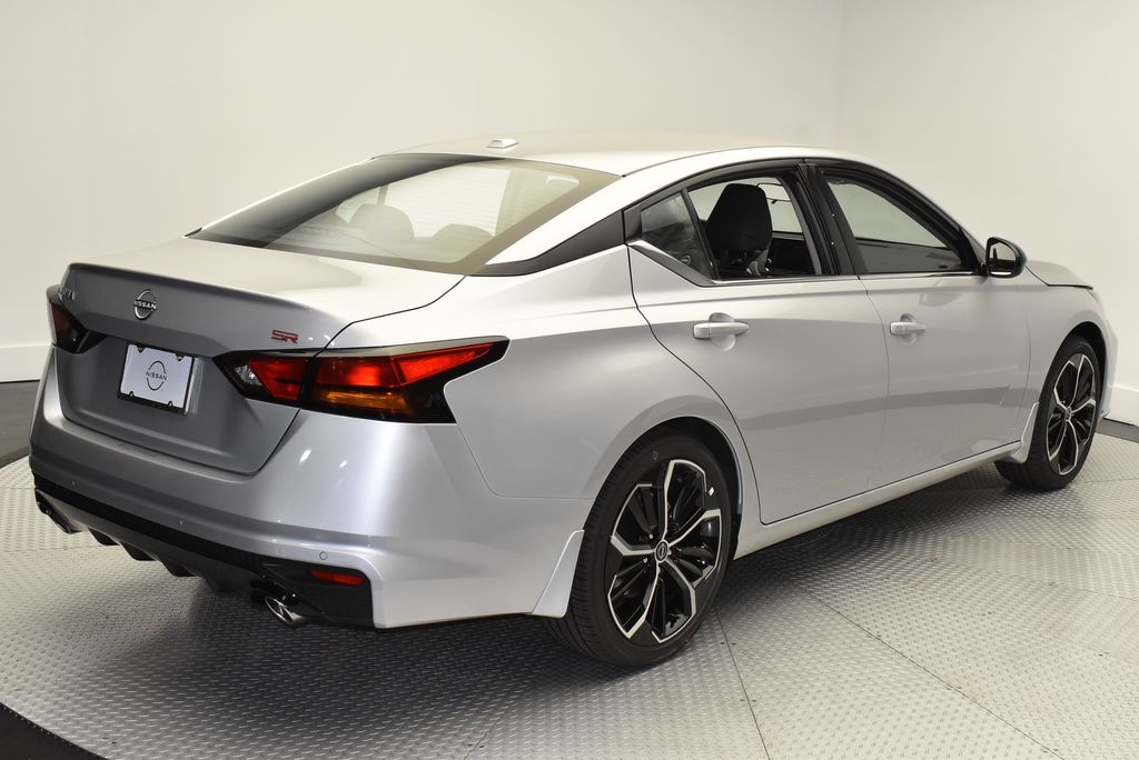 Thumbnail: 2025 Nissan Altima - 6